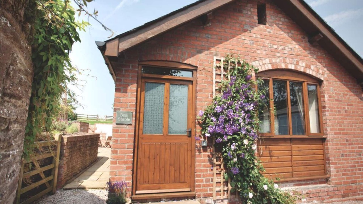 Monmouth House | Beili Stable, near Monmouth. Spectacular views