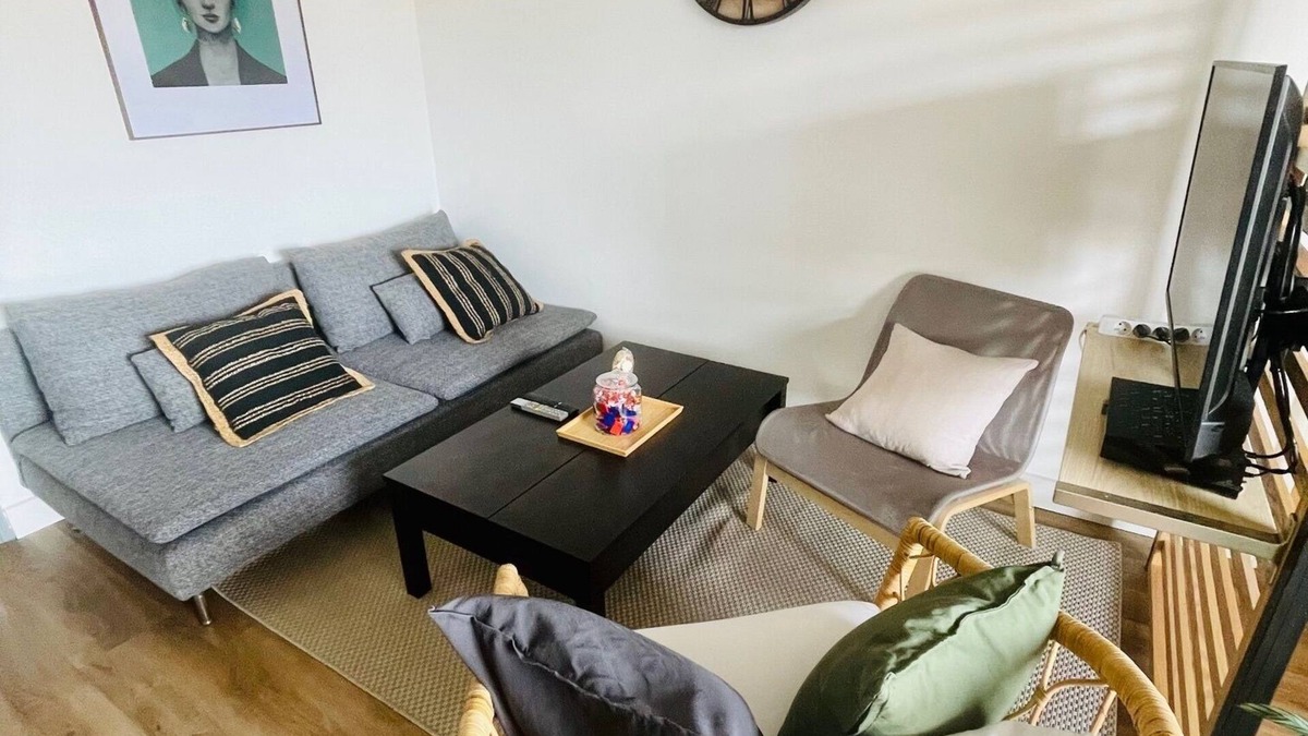 Sainte-Foy-les-Lyon Apartment | Bel Appartement Rénové Entièrement Équipé à 10 Mins du Centre de Lyon