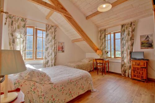 Cauterets Bed & Breakfast | Bel Arrayo - gîte d'accueil de montagne - chambres d'hôtes