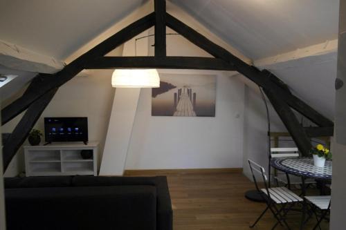 Nogent-l'Artaud Apartment | Bel F2 Nogent Gare sur place