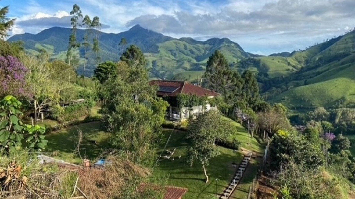 Passa Quatro House | Bela Vista Farm - Refuge in the Mantiqueira Mountains π Fireplace + View