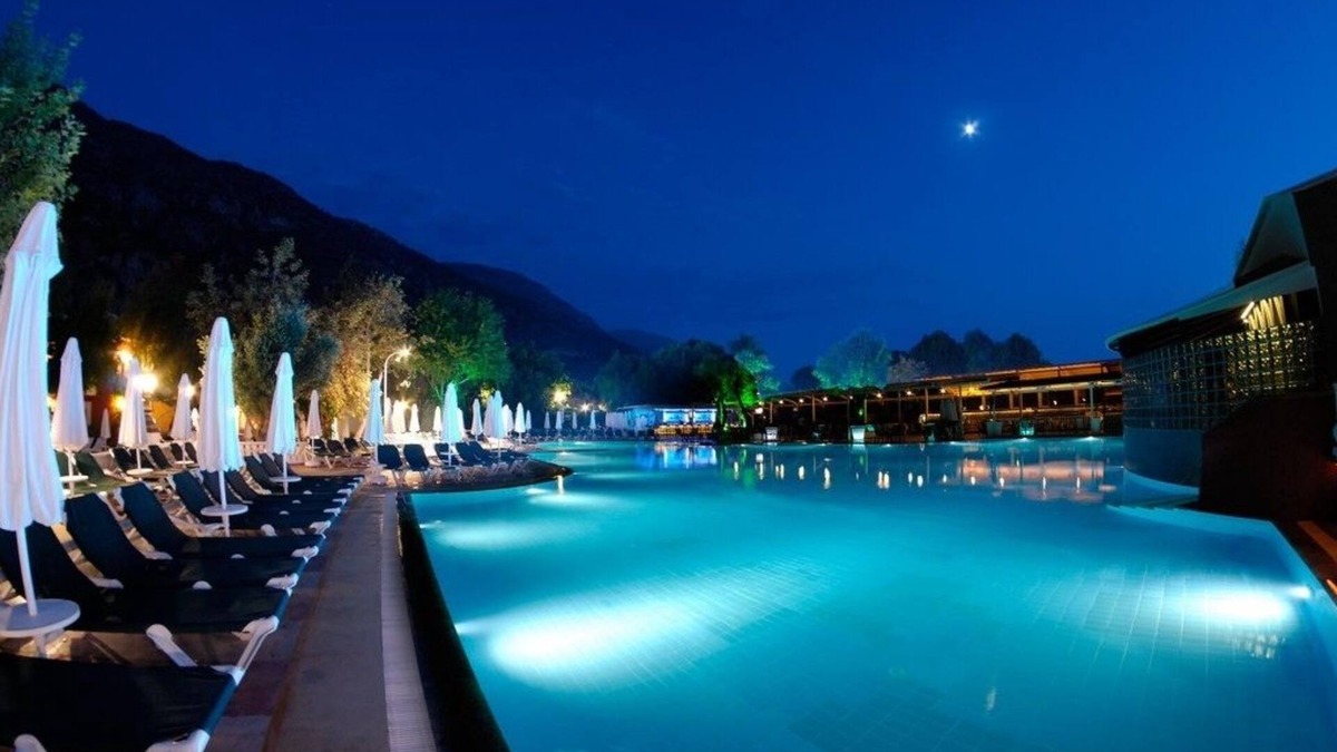 Oludeniz City Center Resort | Belcekiz Beach Club - All Inclusive