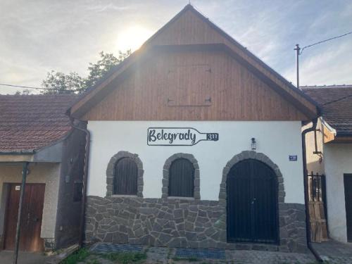 Velke Bilovice Cabin | Belegrady 311