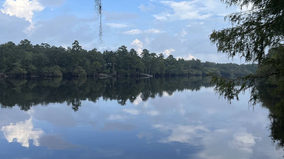Bell House | Bell, Fl 3/2 home on Suwannee w/boat ramp
