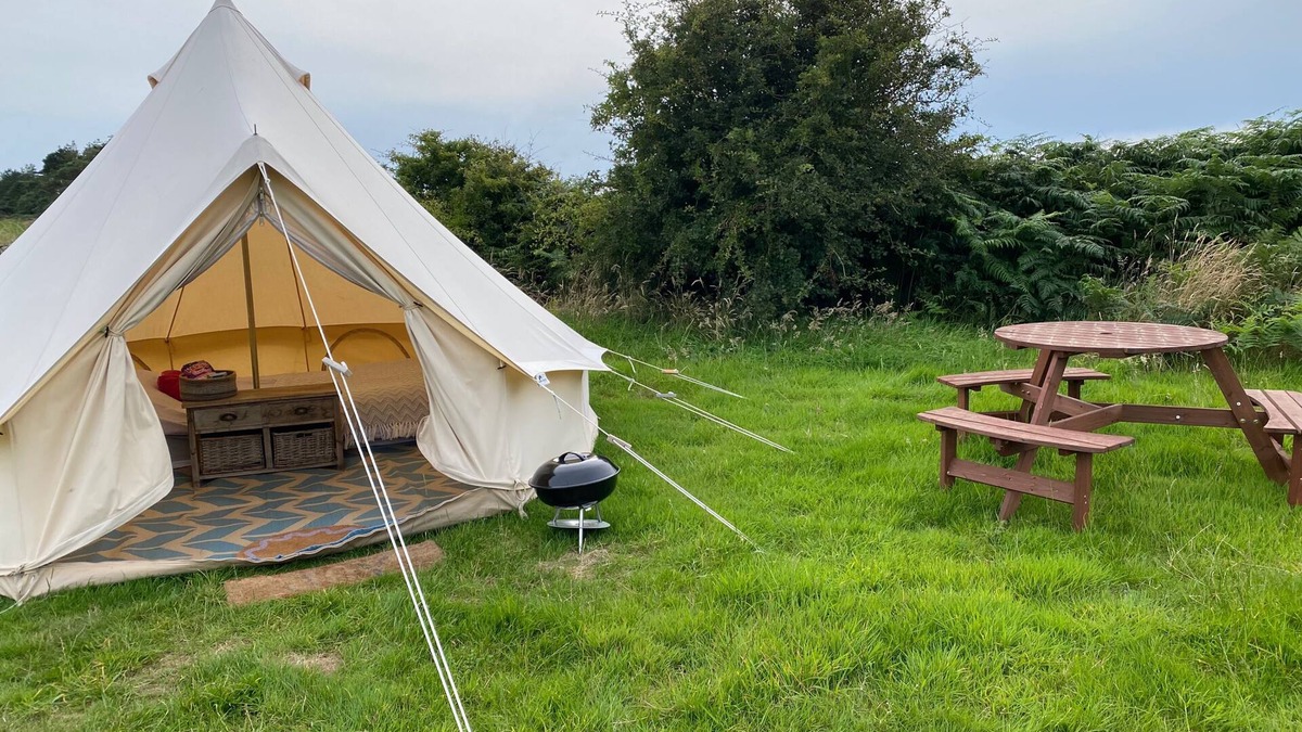 Llanfaethlu Cabin | Bell Tent , Carreglwyd Estate, Anglesey