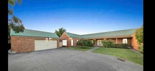Lovely Banks House | Bella Casa Geelong