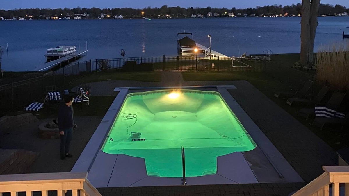 Paw Paw Lake House | Bella Lago on Paw Paw Lake