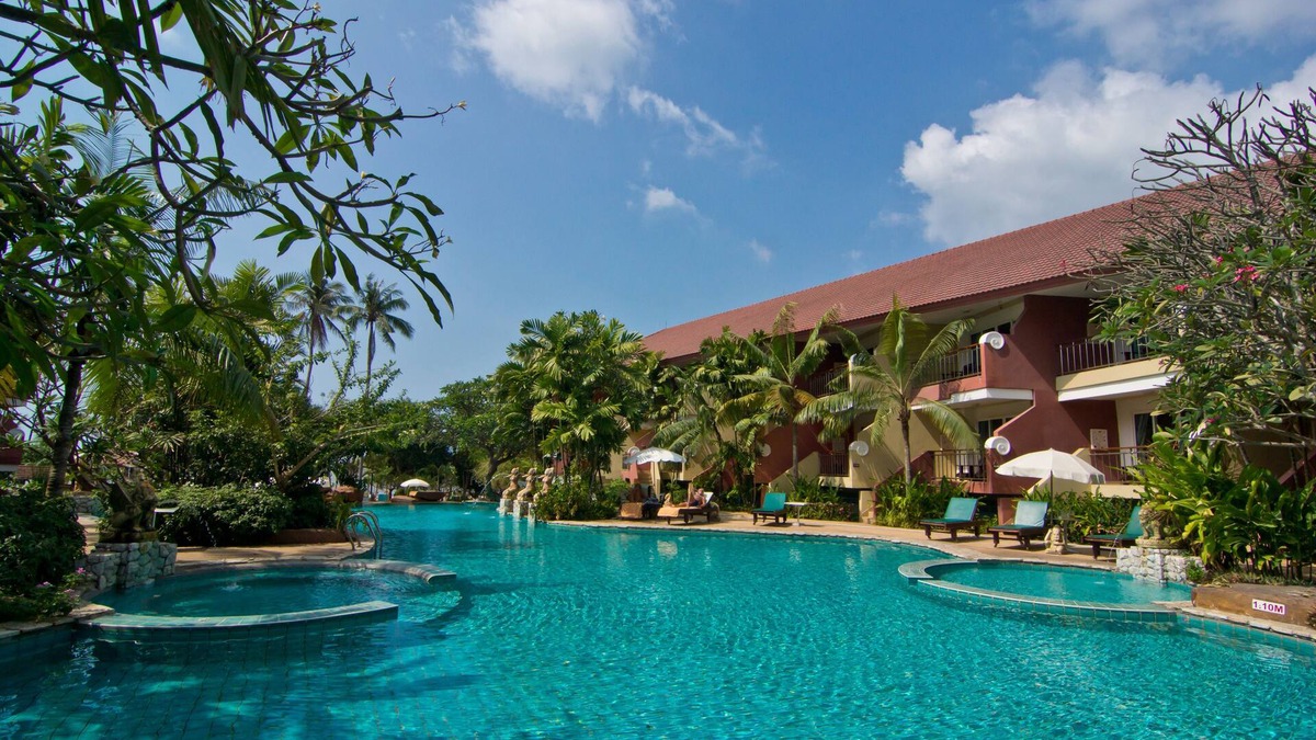 North Pattaya Hotel | Bella Villa Cabana