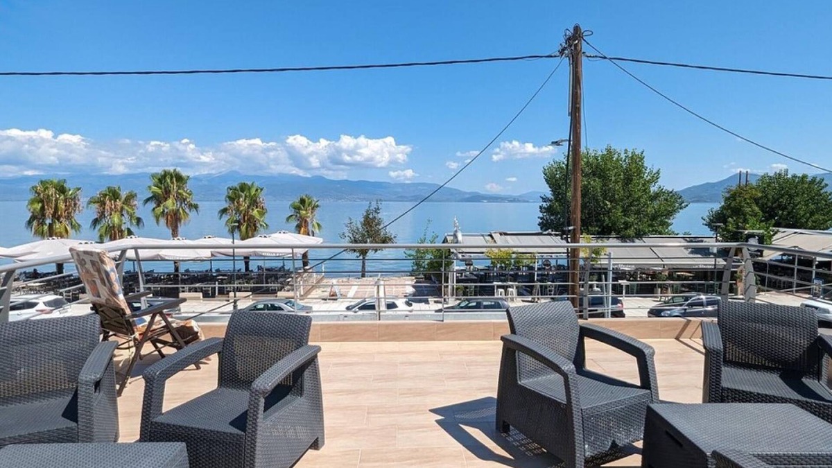 Kamena Vourla Apartment | Bella Vista Luxury Apartment