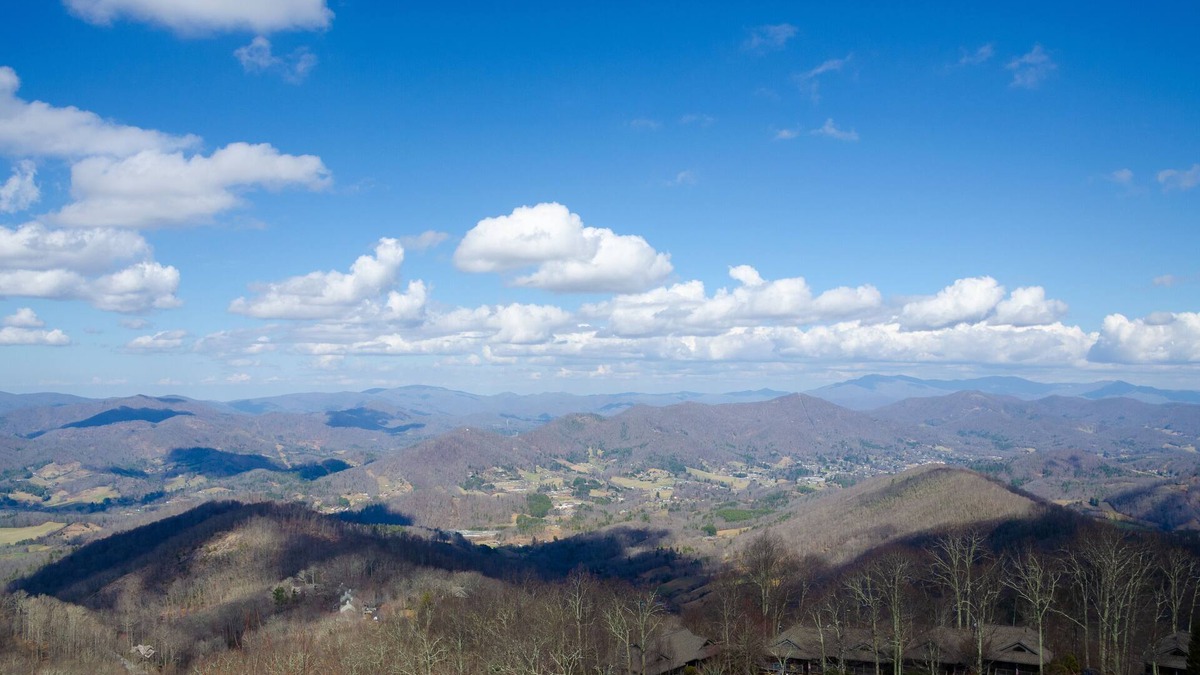 Mountain Air Villa | Bella Vista - Private Club Access