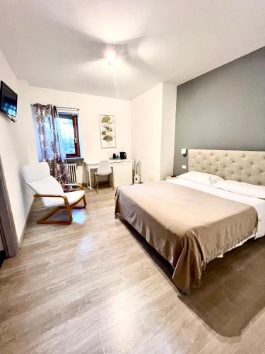 Arona Bed & Breakfast | Bella Vita Guesthouse -parcheggio privato interno
