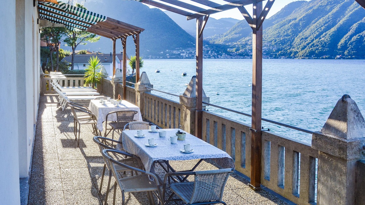 Lezzeno Apartment | Bellagio Villas - Aida with large balcony directly on the lake