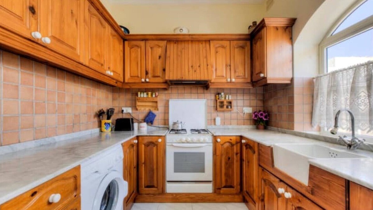 Bellavista Apartment | Bellavista 3 Bedroom Apartment with A/C