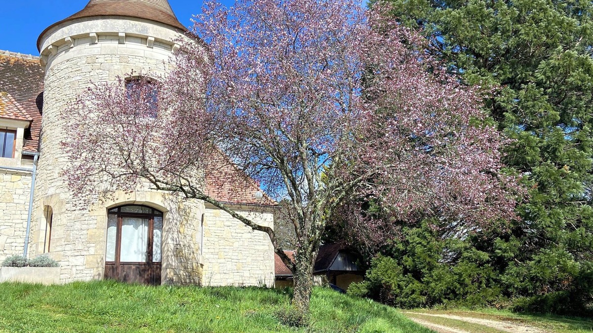 Saint-Amand-en-Puisaye House | Belle Demeure Familiale à la Campagne Près de Guédelon