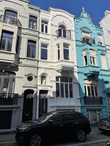Ostend City Centre House | Belle Epoque Villa Violette near beach and sea
