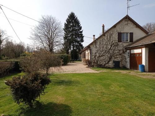 La Bazoche-Gouet Apartment | Belle maison de Campagne Confortable 17 couchages