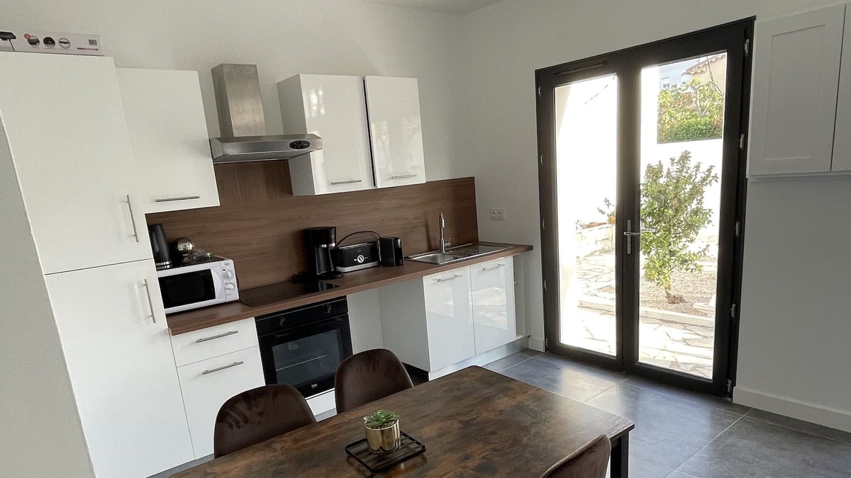 Le Bourg House | Belle Villa à 10 min des Plages, Rénovée et Cosy
