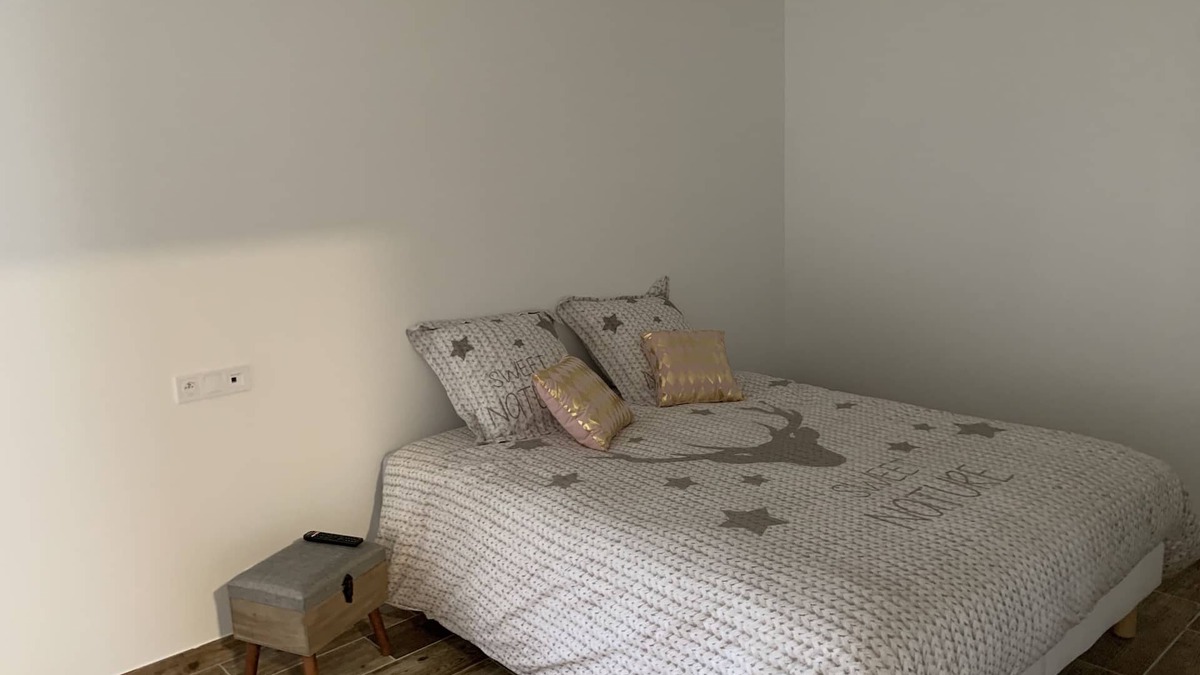 Folligny Villa | Belle Villa 2h private relaxation area included in nightly rate