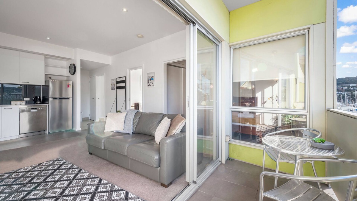 Bellerive Apartment | Bellerive Quay - 2 Bedroom - Free Parking - Bellerive
