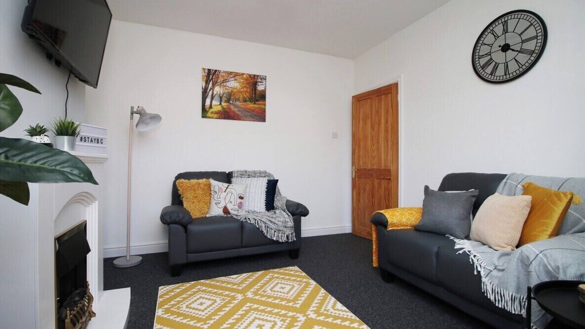 Newport House | Bellevue by Tŷ SA - Modern 3 bed in Newport