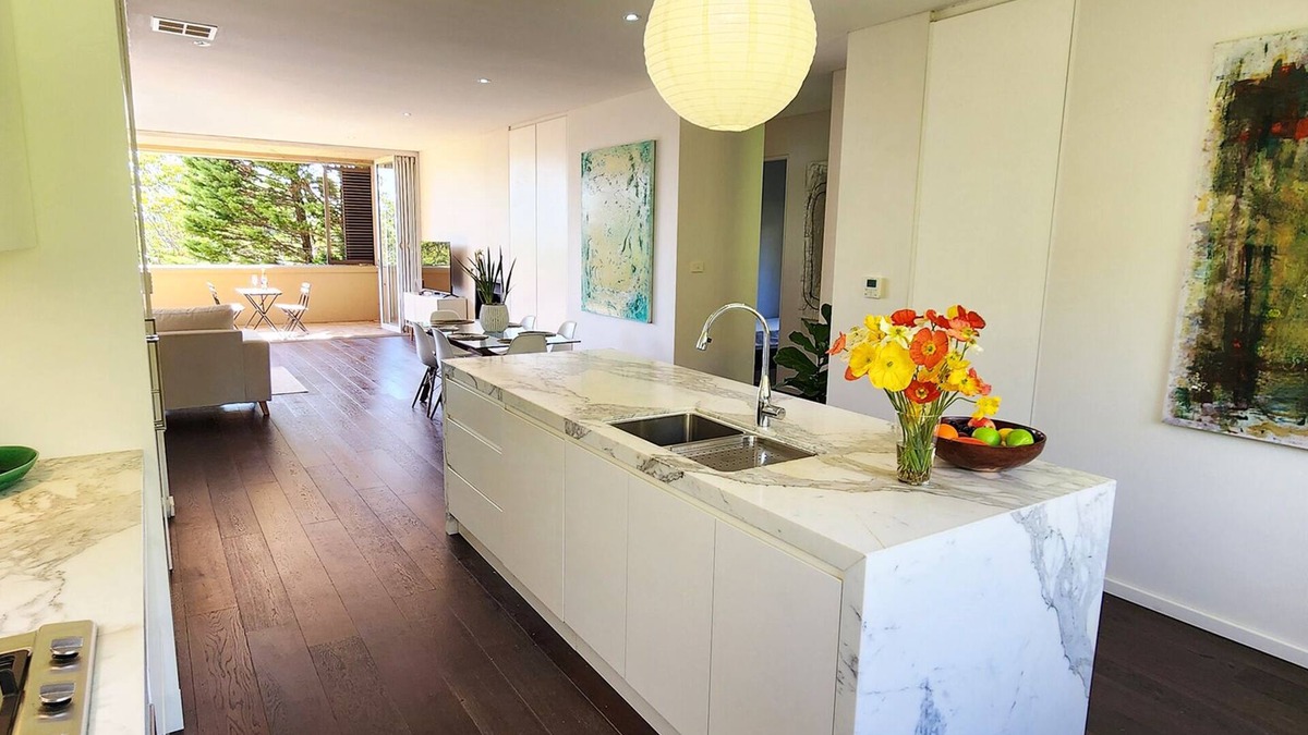 Bellevue Hill Apartment | Bellevue Hill Hidden Gem - 3 bedrooms + parking