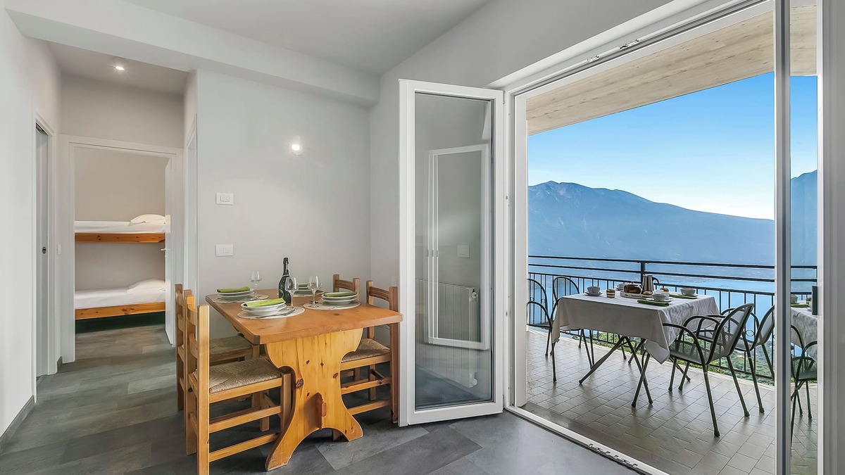 Campi Apartment | Bellevue Modern Apartment 10, Tremosine, Italy