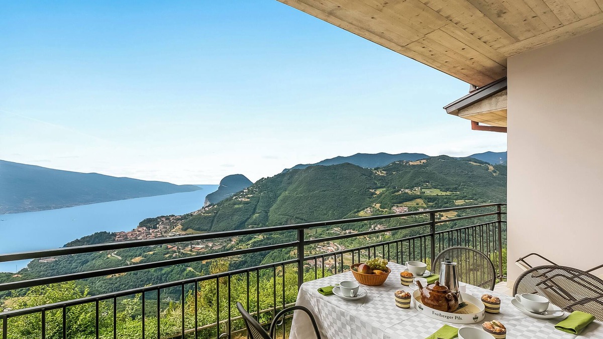 Campi Apartment | Bellevue Modern Apartment 9, Tremosine, Italy