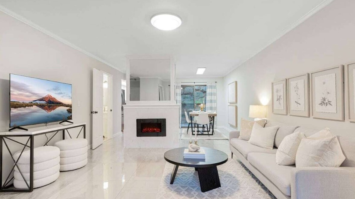 Northwest Bellevue Apartment | Bellevue Modern Luxe Townhouse near DT/520/I405