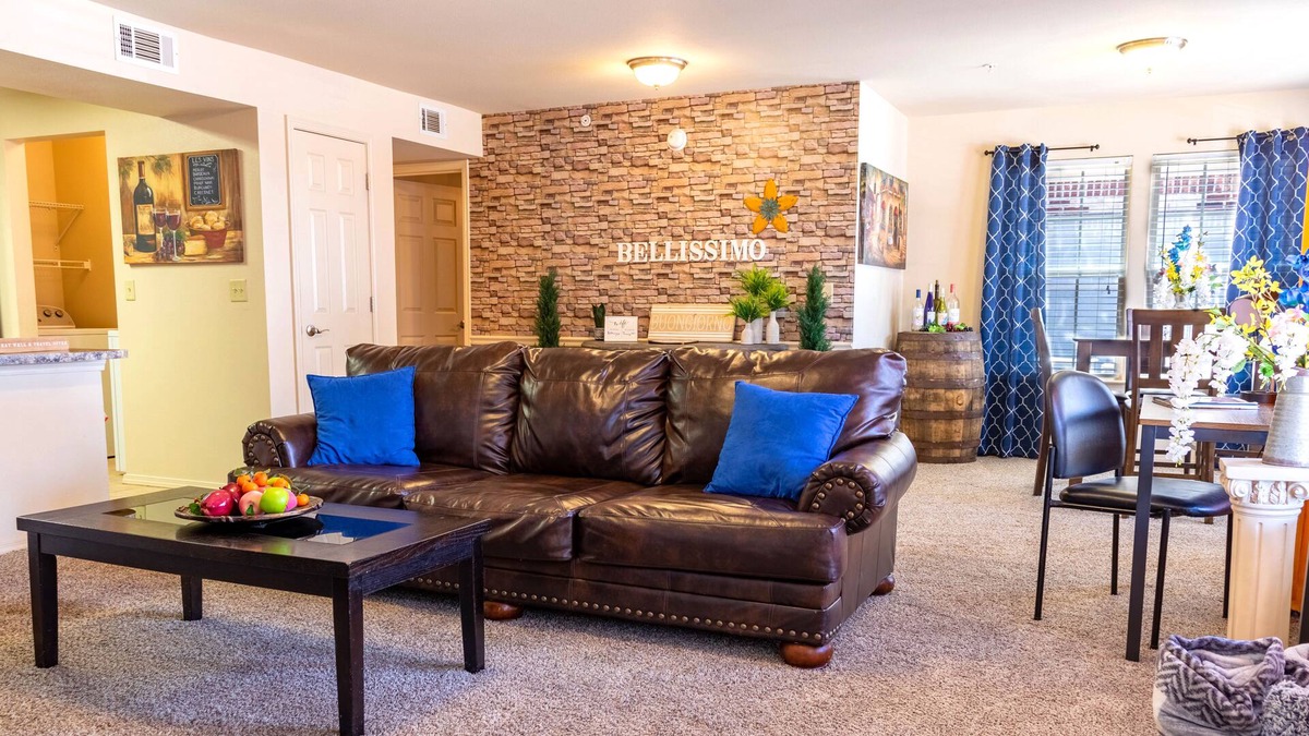 Lubbock Apartment | Bellissimo Tuscan Getaway - ADA - King bed Close to food