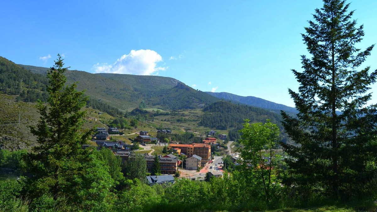 Bellver de Cerdanya Apartment | BELLVER VI - Two Bedroom Apartment, Sleeps 4