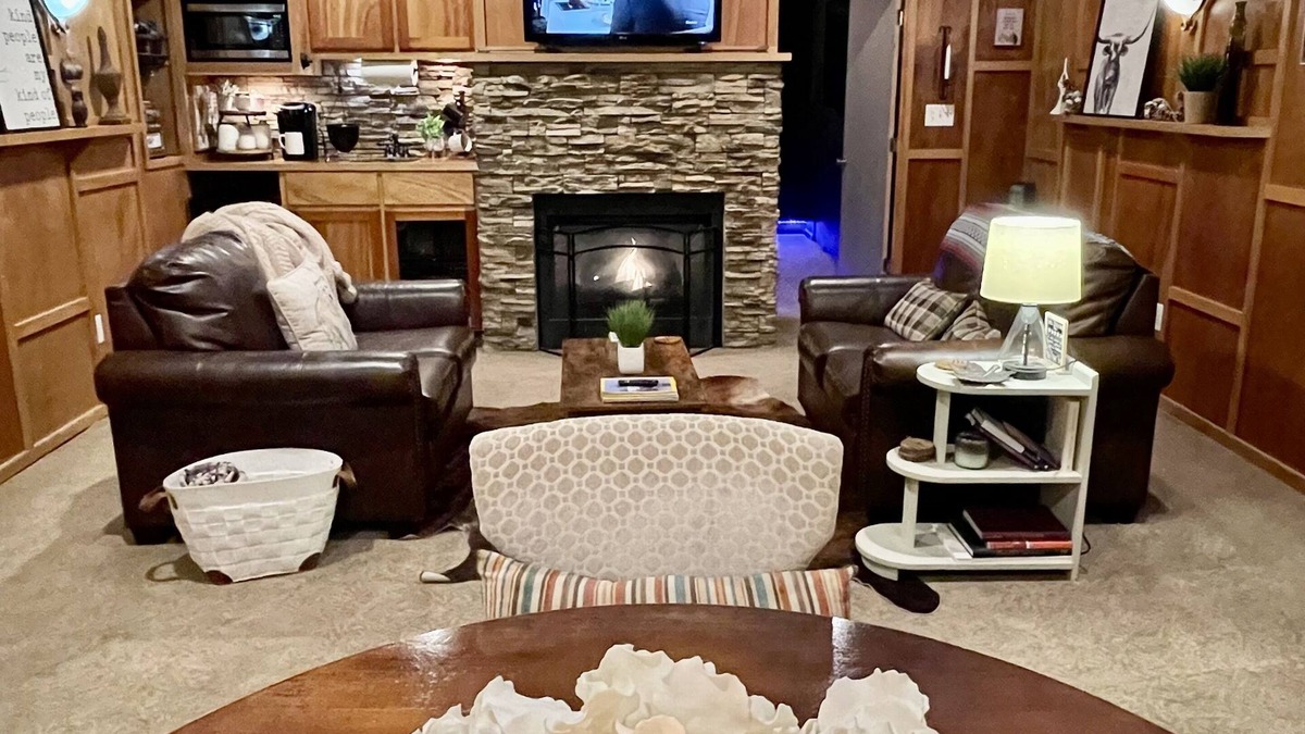 Belmont Historic District Apartment | Belmont Lodge Over Garage-Spacious w/Home Theater