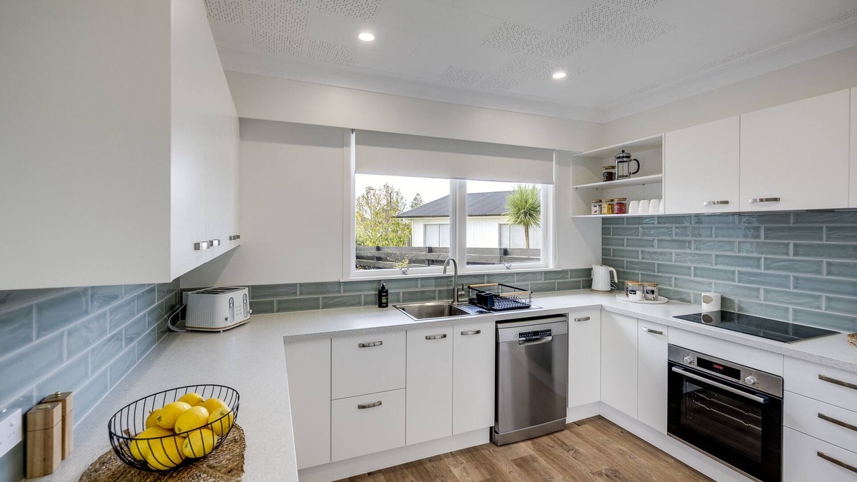 Havelock North House | Belmont Pool Paradise - Havelock North Home