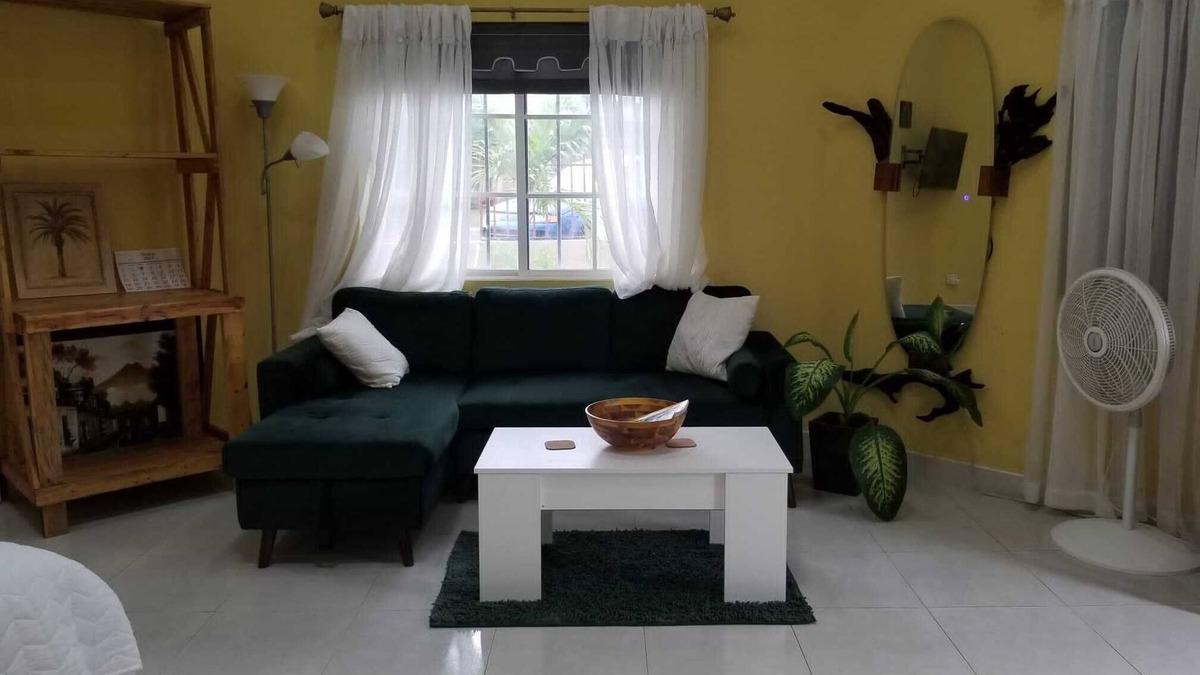 Armenia Villa | Belmopan Royal Villa
