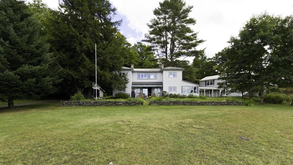 Post Mills House | Beloved family home near Dartmouth College.