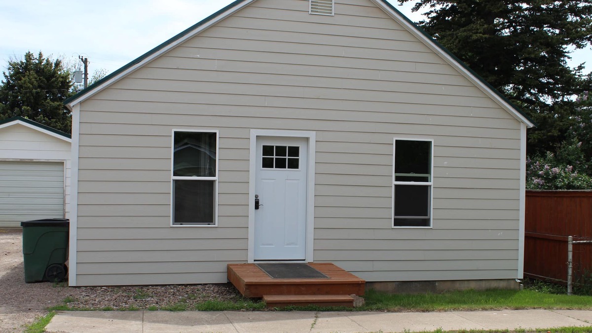 Belt House | Belt Mt Cozy Getaway
