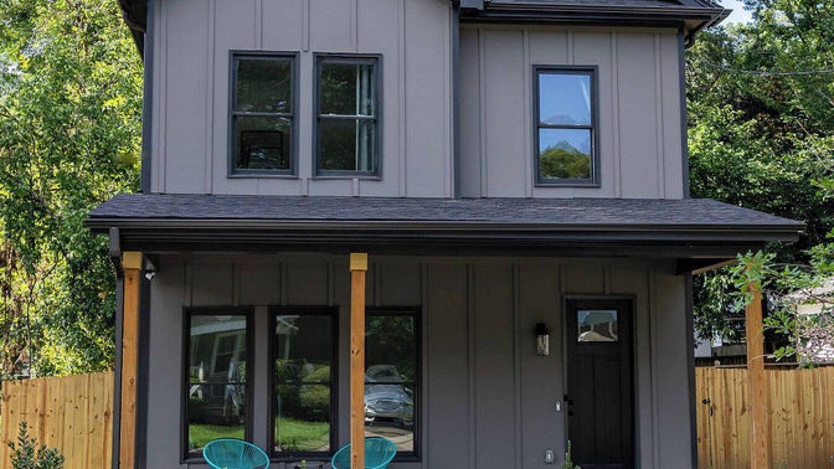 Atlanta House | Beltline Haus 9 min from City 3 Bed, 3 Bath with Pool Table and Fenced Backyard