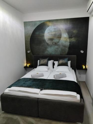 Szekesfehervar Apartment | Belvaros Resort Apartman & Spa