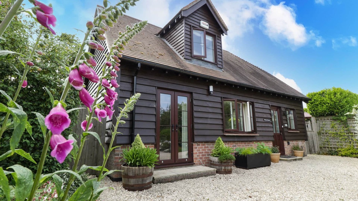 Sturminster Newton Cottage | BELVIEW COTTAGE, family friendly, with a garden in Sturminster Newton