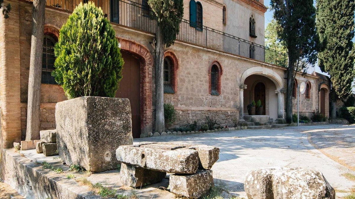 Castellnou de Bages Villa | Belvilla by OYO La vila Argençola