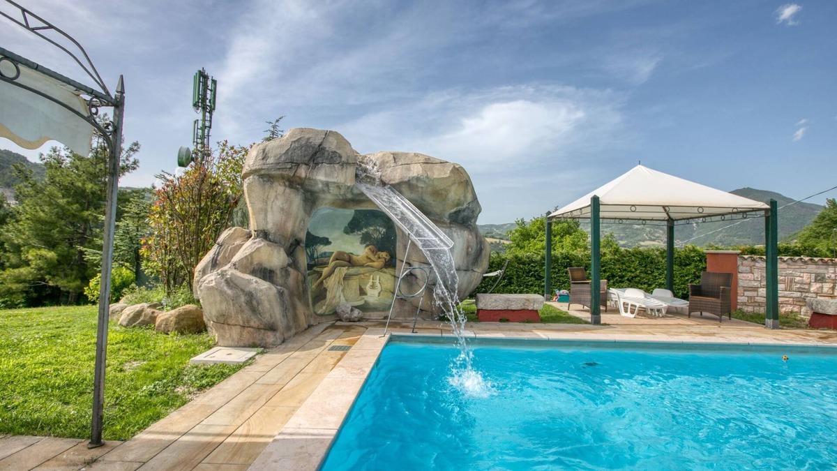 Furlo House | Belvilla by OYO Belvedere