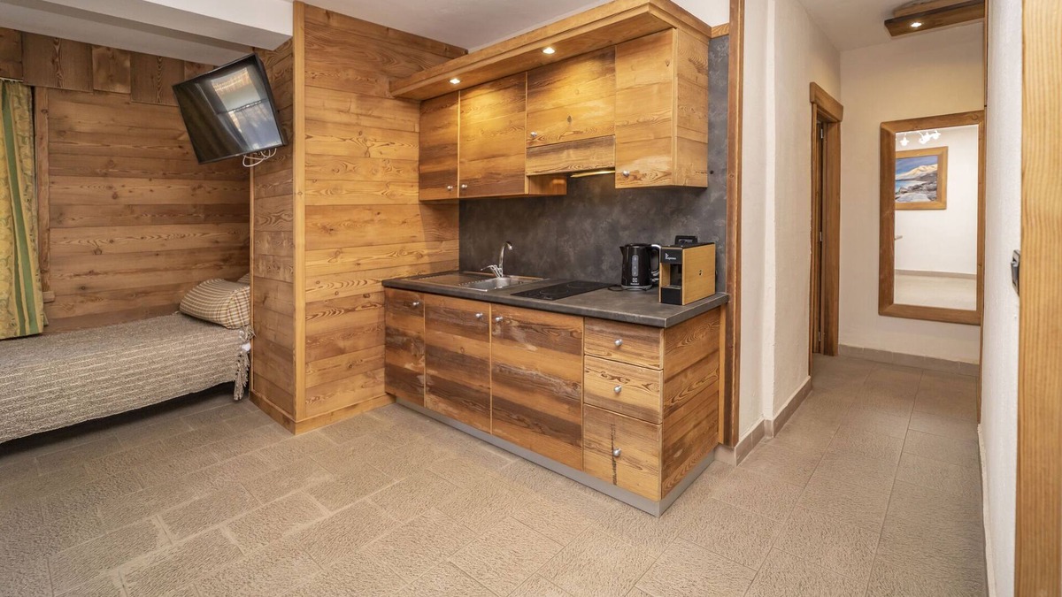 Sauze d'Oulx Ski Chalet | Belvilla by OYO Miramonti 3 Bilocale 5 pax