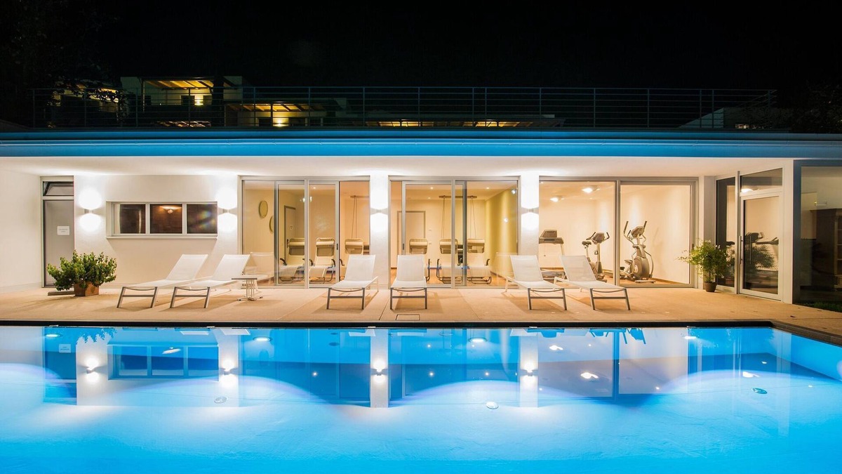 Merano Apartment | Belvilla by OYO Palm Loggia