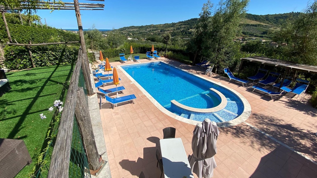 Massignano House | Belvilla by OYO SafariTent Lodge 5
