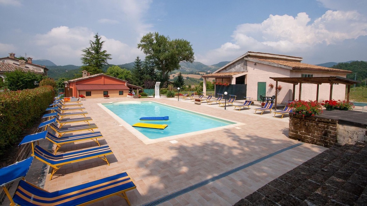 Urbania House | Belvilla by OYO Verdi