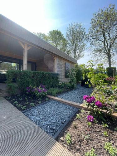 Meije Cabin | Ben's Cabine - De Hollandse Boerderij