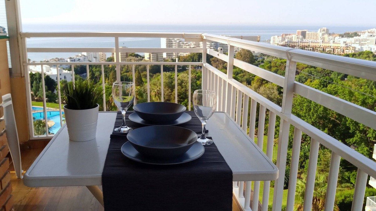 Benalmadena Costa Apartment | Benalmadena, perfect families (5 adults), WIFI, good weather, tranquility, leisure