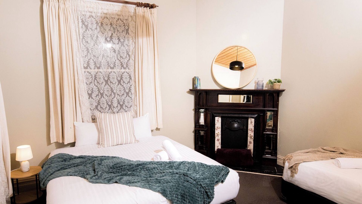 Bendigo House | Bendigo Signature Accommodation on Vine