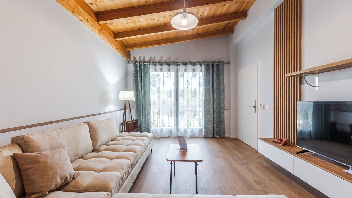 Golem Apartment | Beni's Villa Apartments 3 by PS