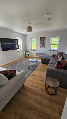 Banbridge House | Benji & Milo's Farmhouse