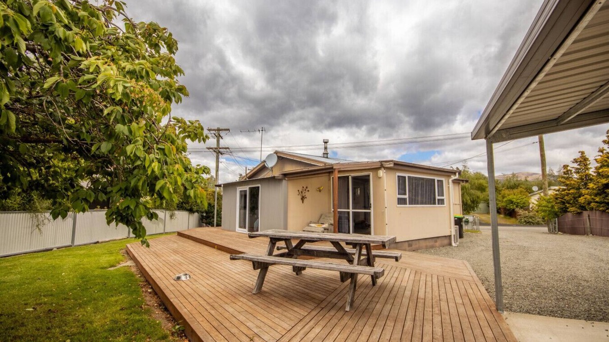 Twizel House | Benmore Bach, Central location, Twizel